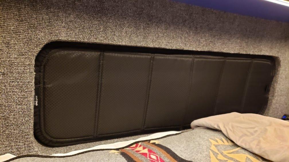 Universal - Half-Slider Bunk Window Shade